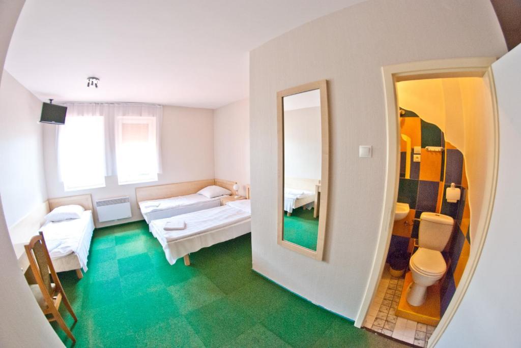 Hotel Maraton Lubenia Zimmer foto